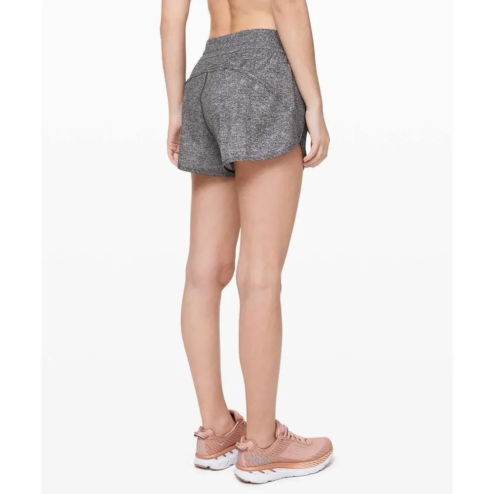 Lululemon Tracker Short‎ V * 4